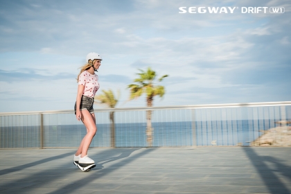 Прогулянка на електророликах Segway Drift W1 e-Skates